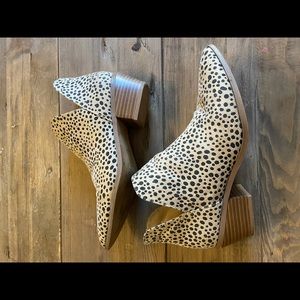Mata leopard booties size 6.5